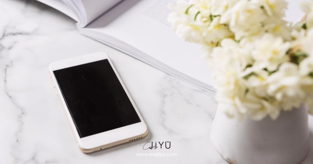 7 Powerful Steps to a Social Media Cleanse for Instant Calm